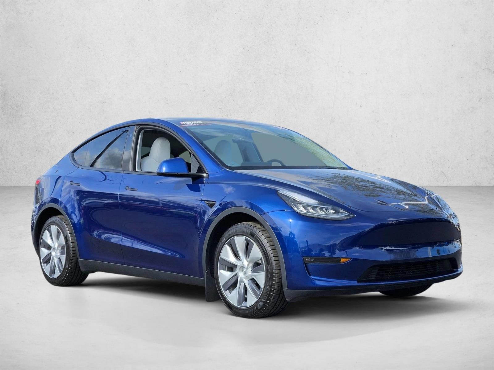 2023 Tesla Model Y Long Range photo 3