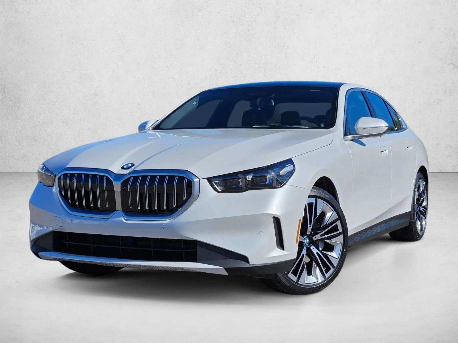 2026 BMW 5 Series 530i's photo