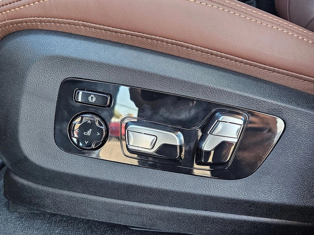 New 2026 BMW X6 xDrive40i SUV