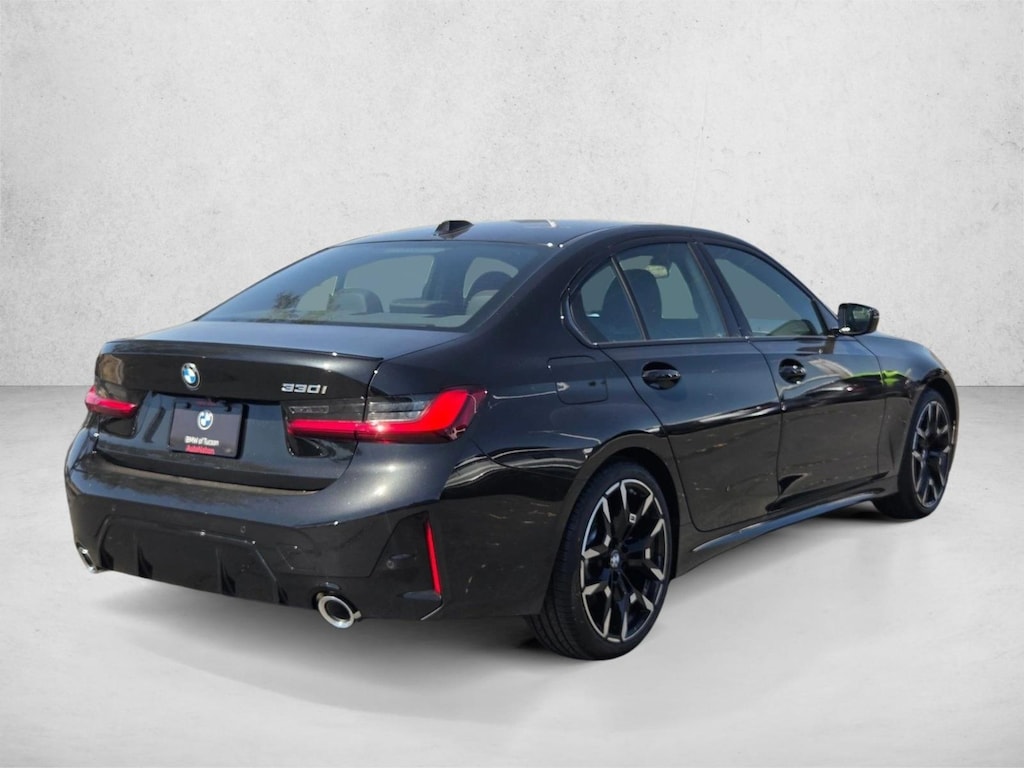 New 2026 BMW 330i Sedan