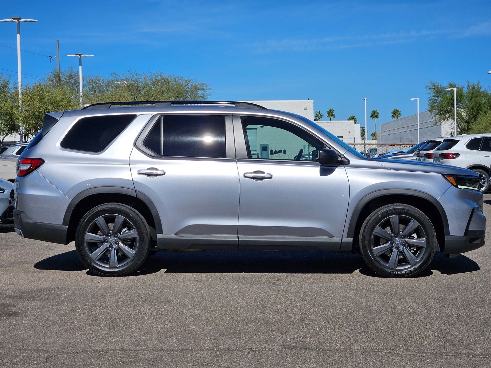 2023 Honda Pilot Sport photo 4