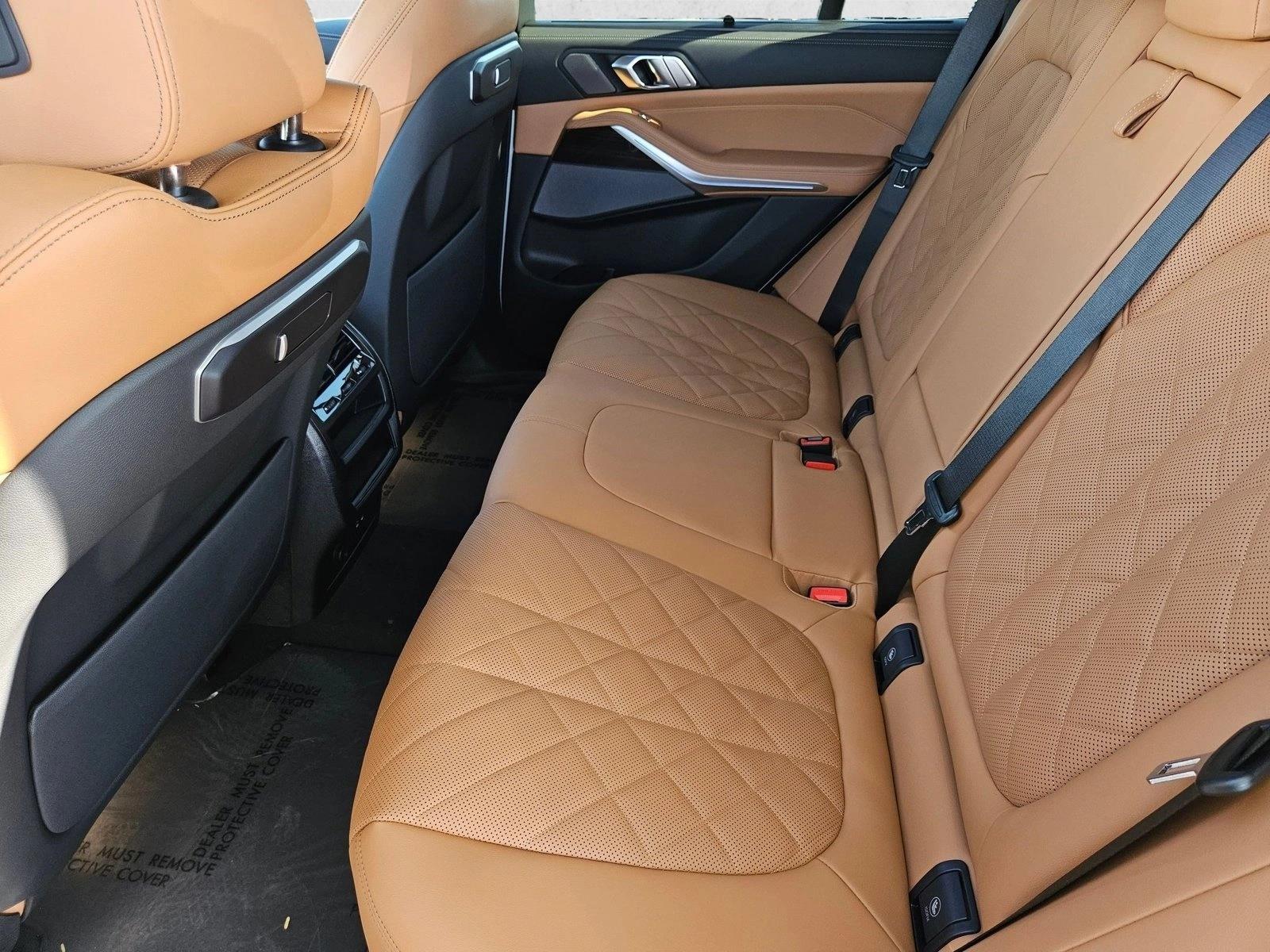 2026 BMW X5 50e - Photo 17