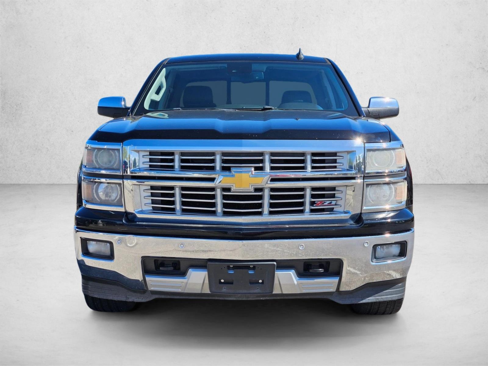 2015 Chevrolet Silverado 1500 LTZ photo 2