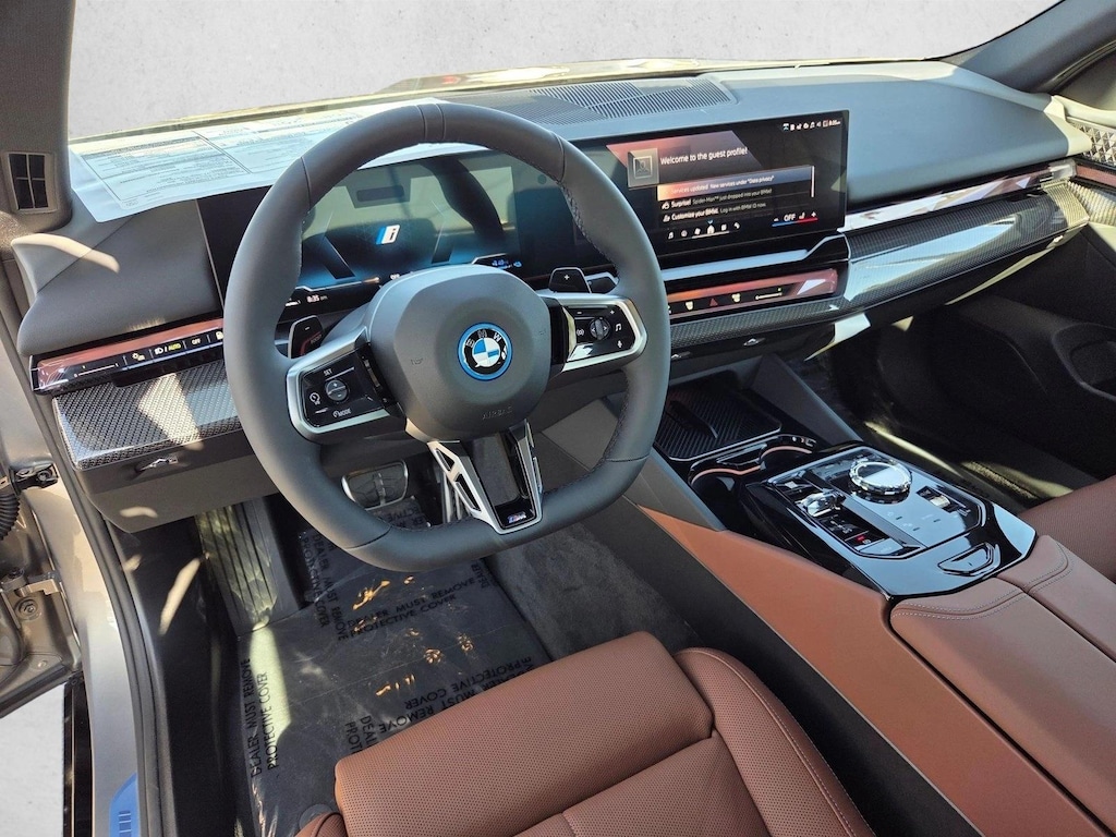 New 2027 BMW 550e xDrive Sedan