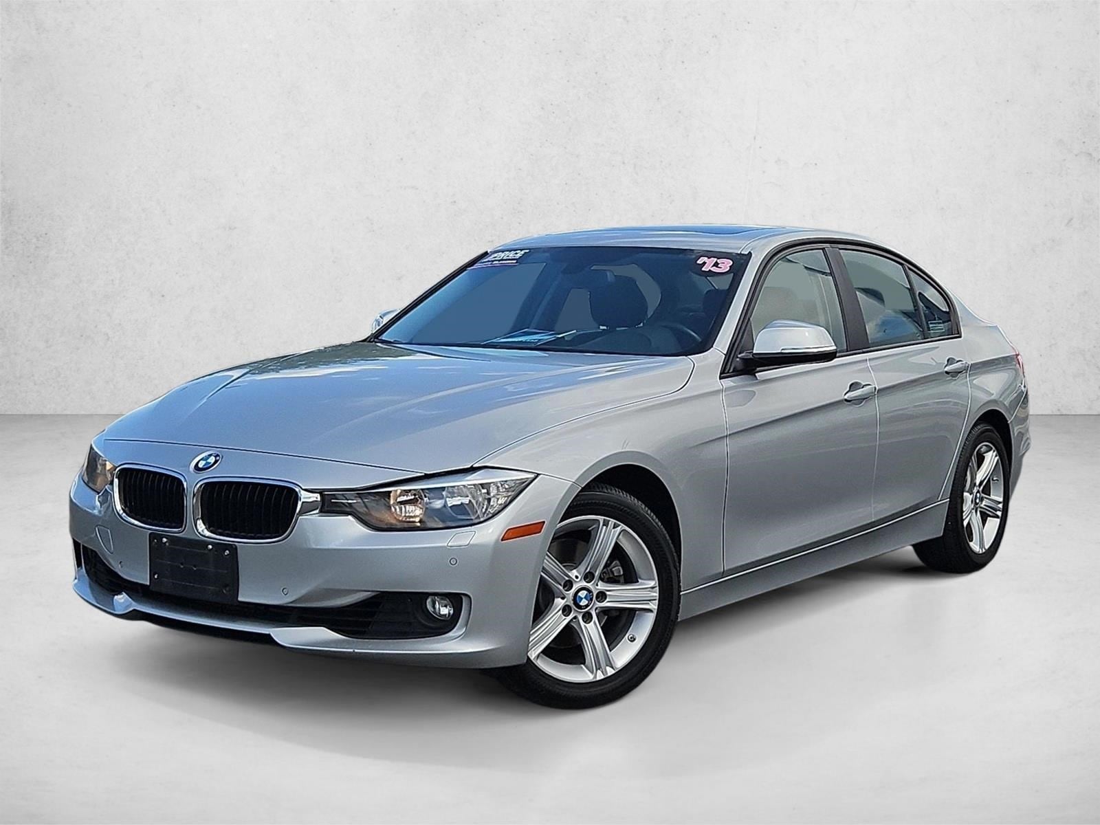 2013 BMW 3 Series 328i xDrive Sedan's photo