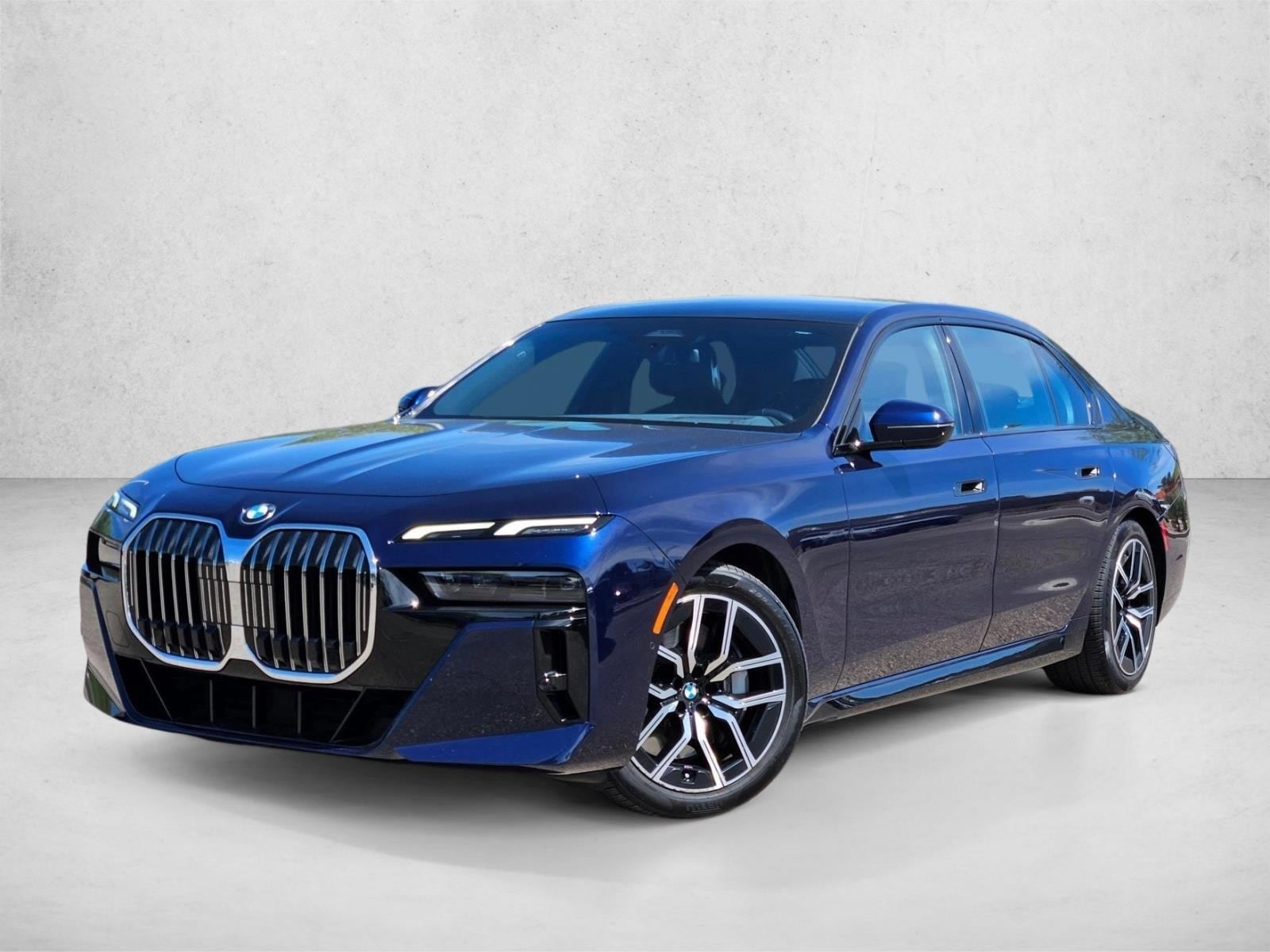 2023 BMW 760i xDrive