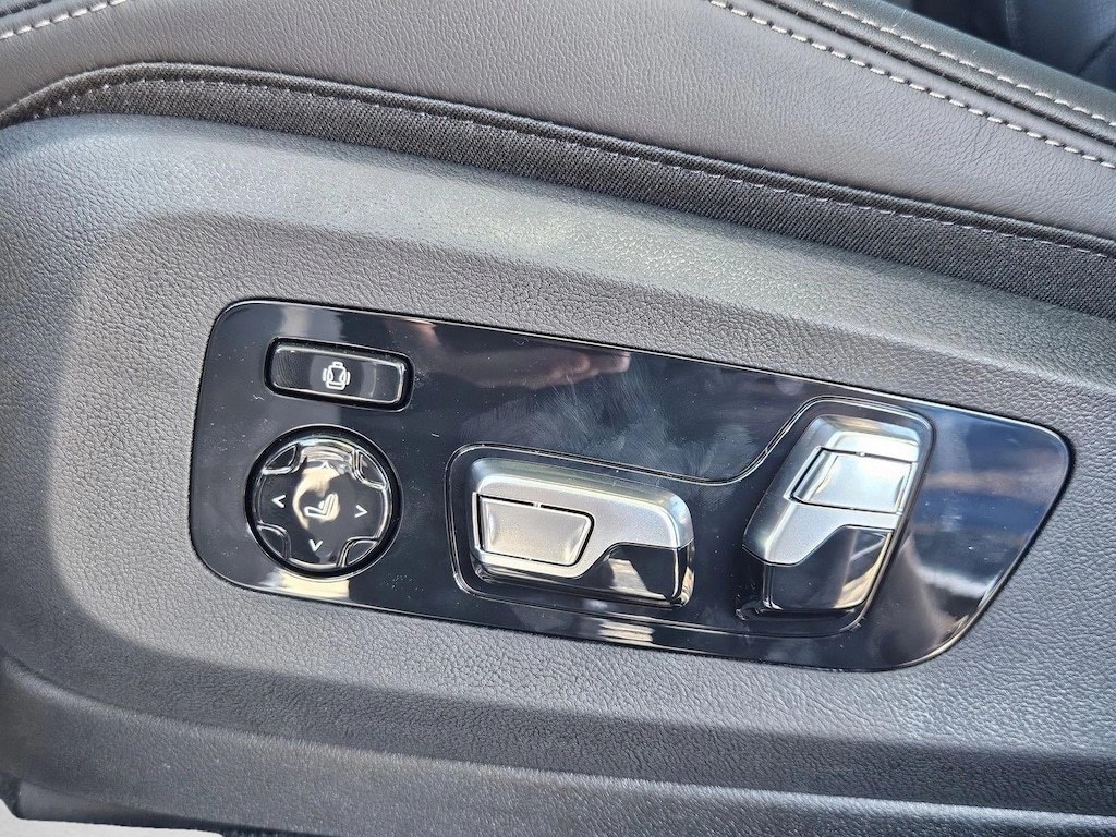 New 2026 BMW X5 sDrive40i SUV