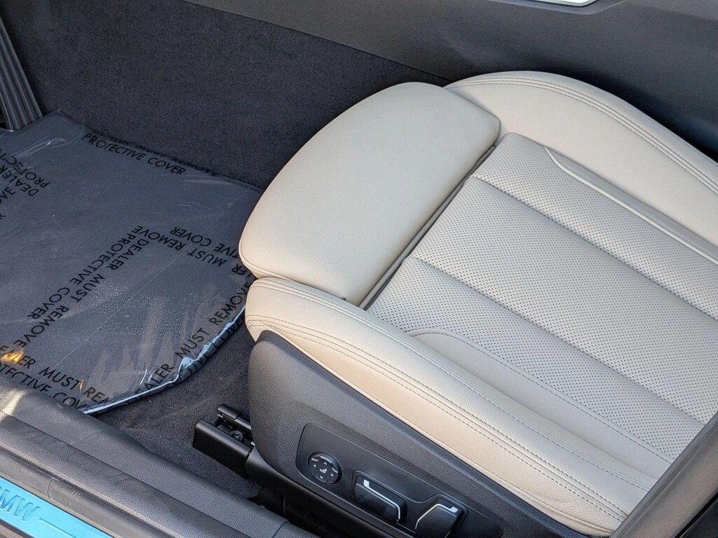 New 2026 BMW 330i Sedan