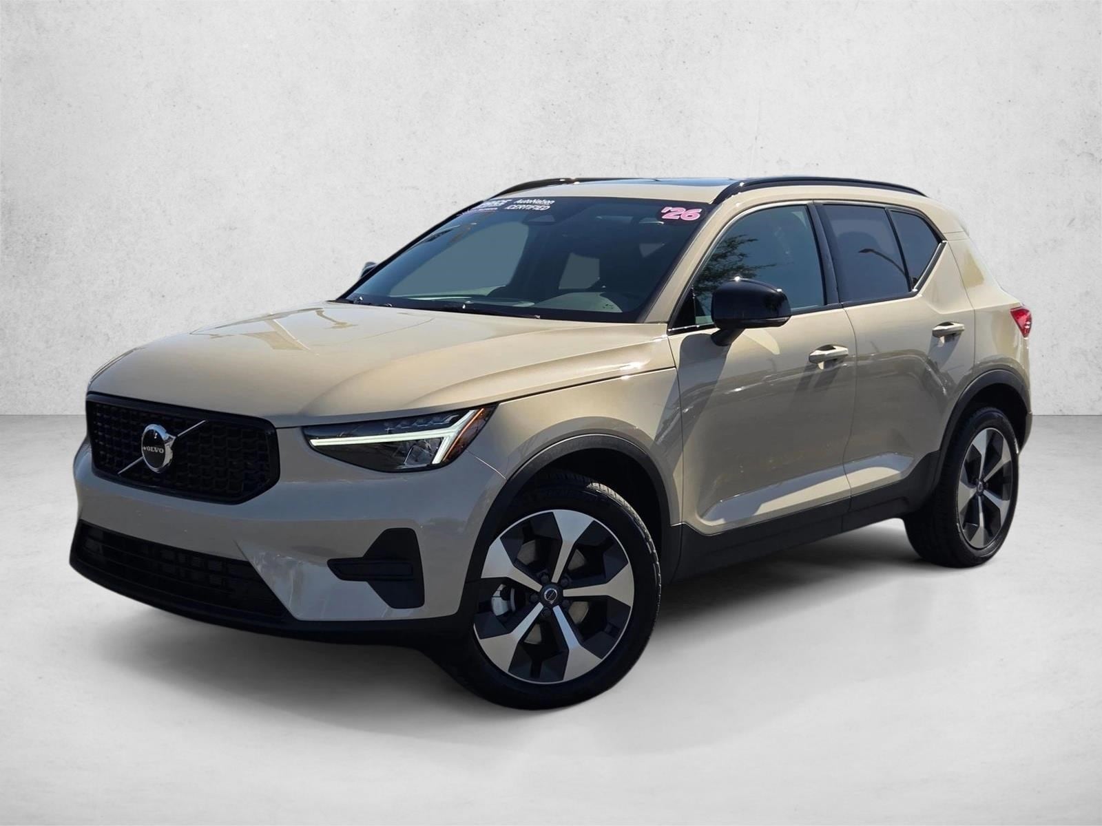 2026 Volvo XC40 B4 Core Dark FWD's photo