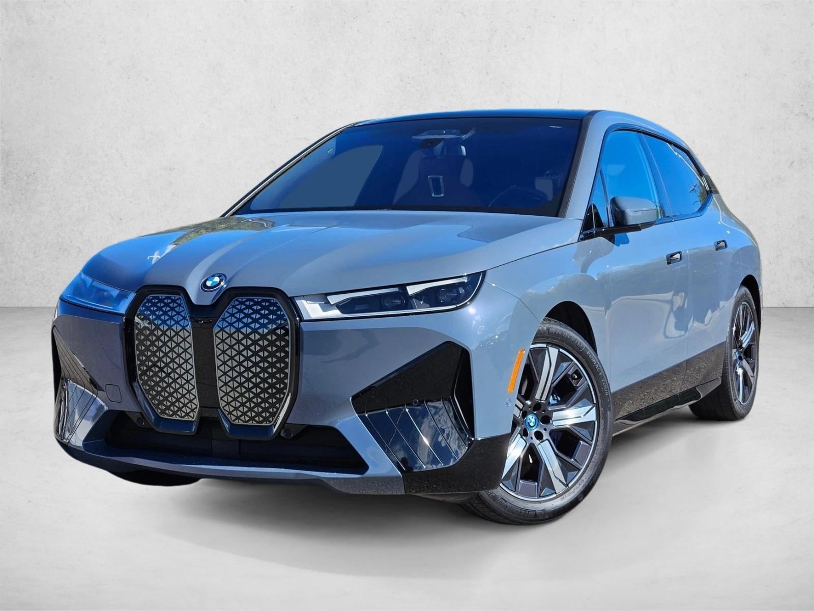 2023 BMW iX Base's photo