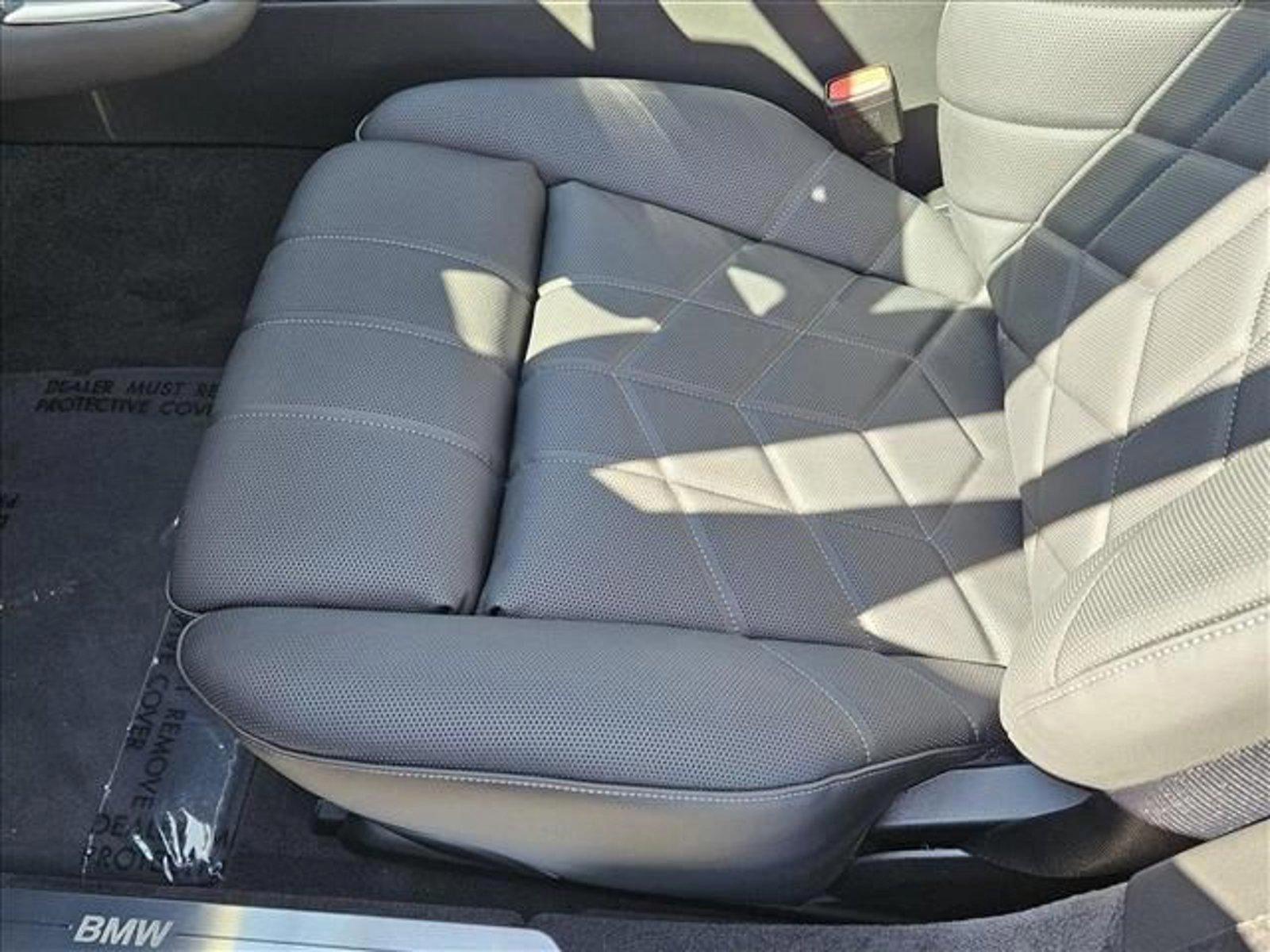 2024 Bmw i7 eDrive50 photo 3