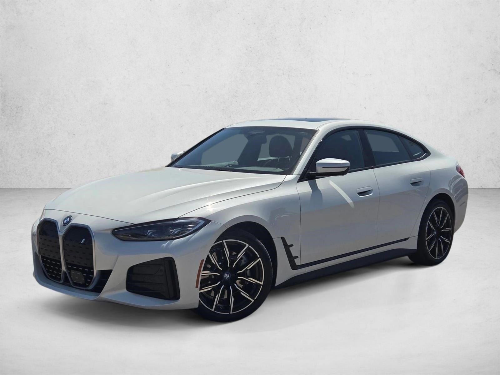 2023 BMW i4 eDrive40's photo