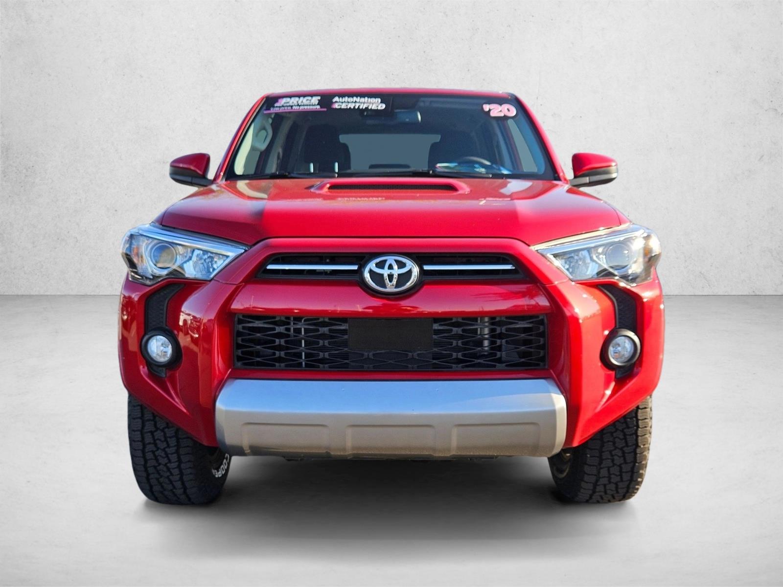 2020 Toyota 4Runner SR5 photo 2