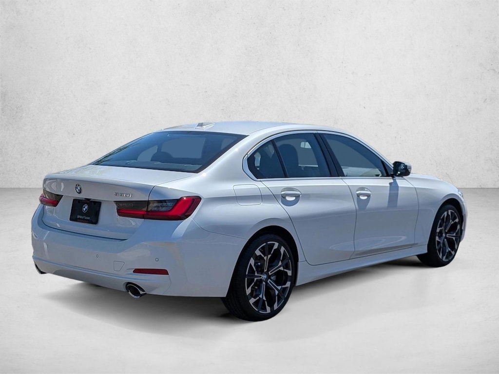 New 2026 BMW 330i Sedan