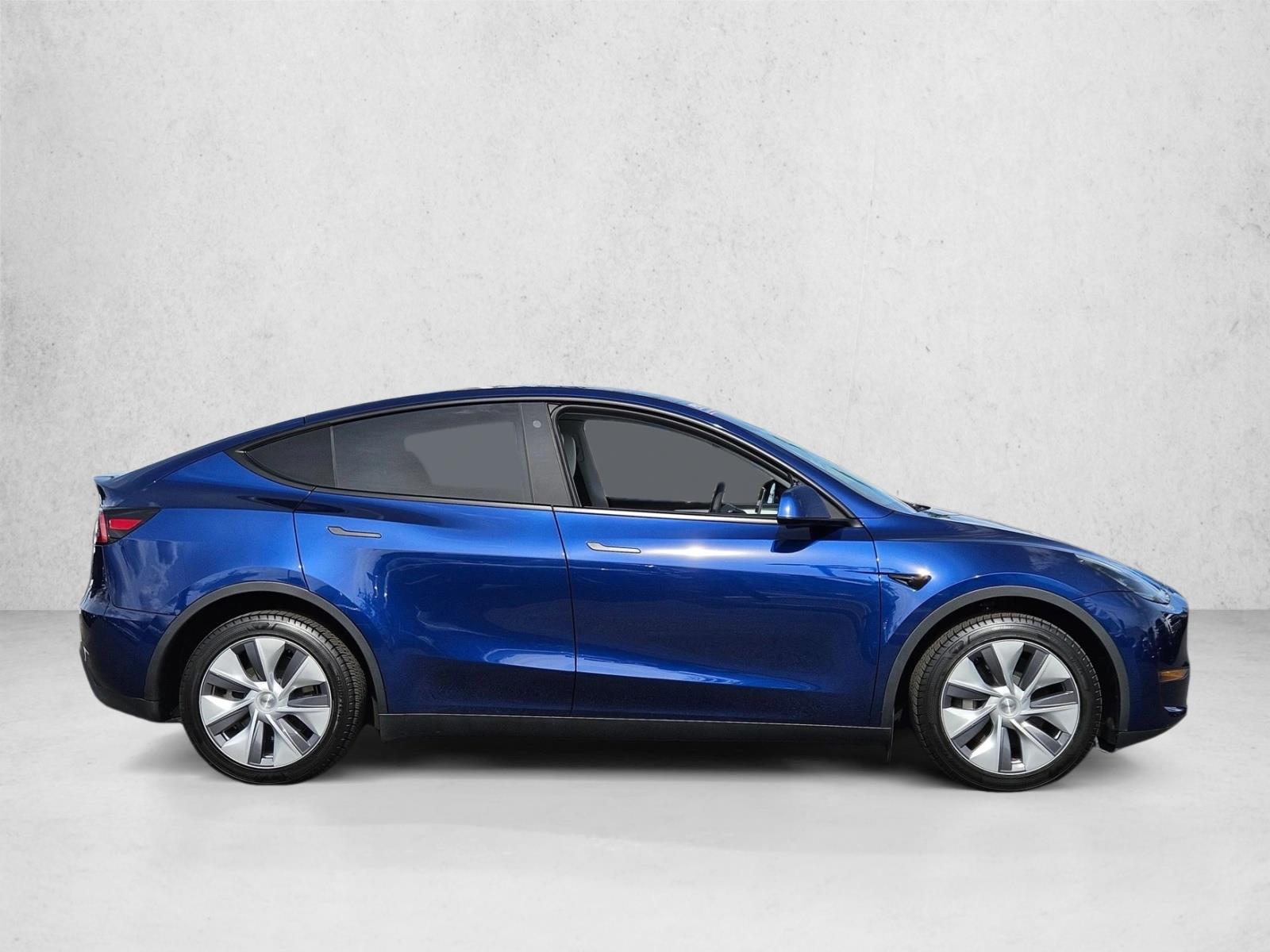 2023 Tesla Model Y Long Range photo 4