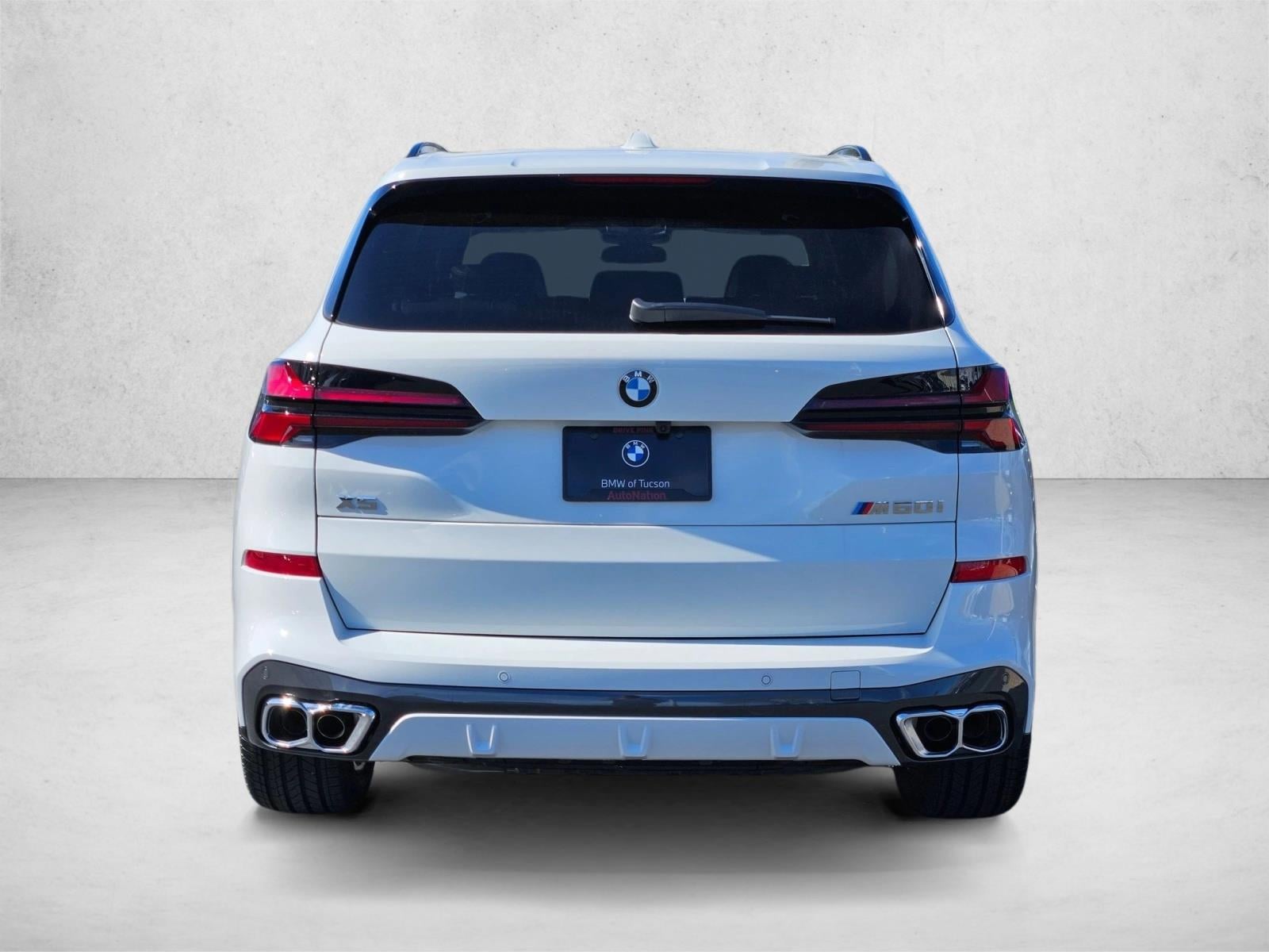 2026 BMW X5 M60i - Photo 8