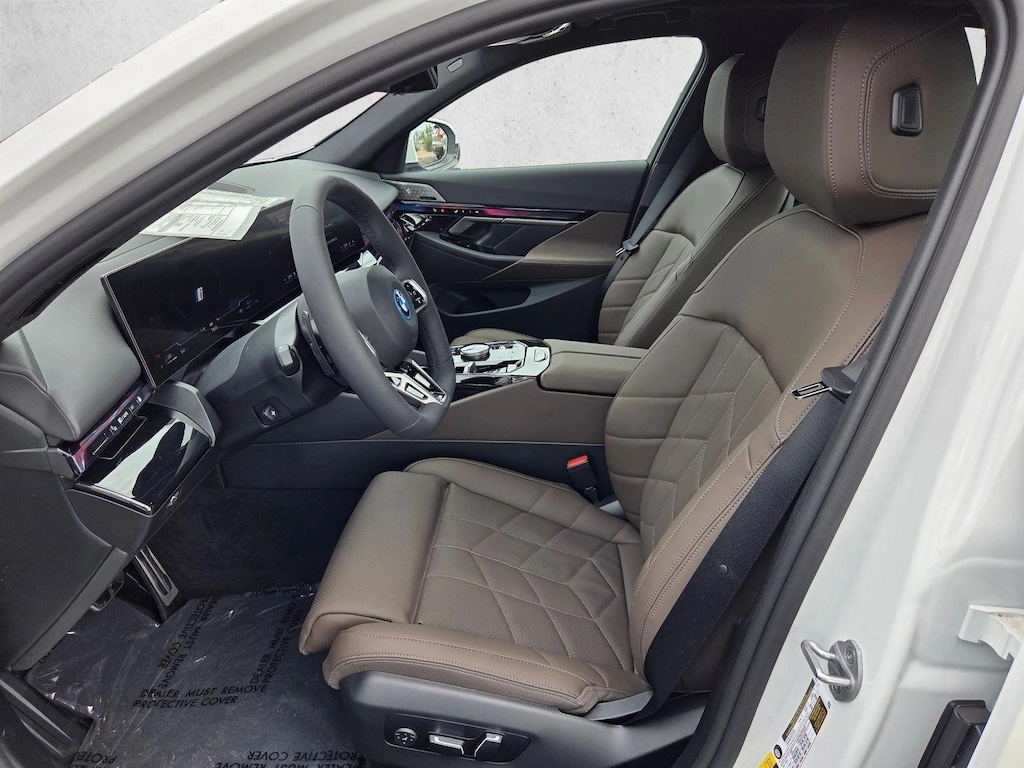 New 2027 BMW 550e xDrive Sedan