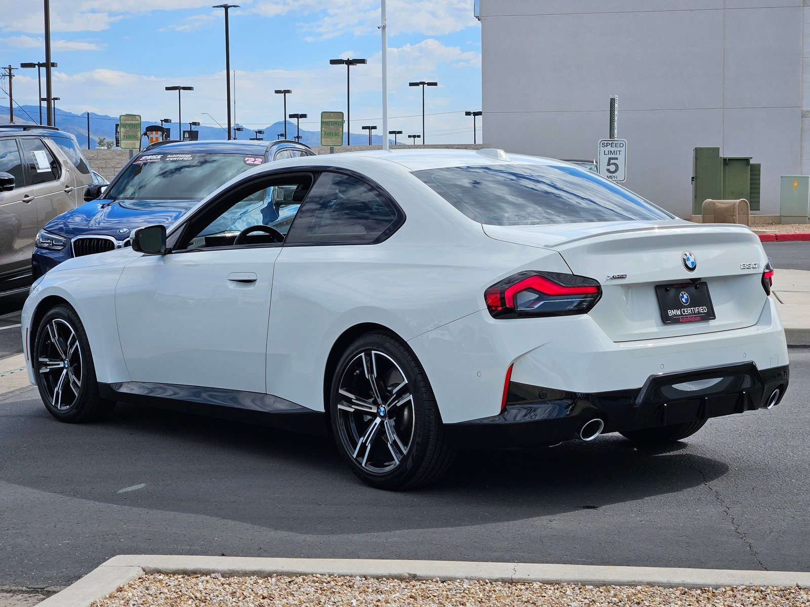 2024 Bmw 230i xDrive Coupe photo 4