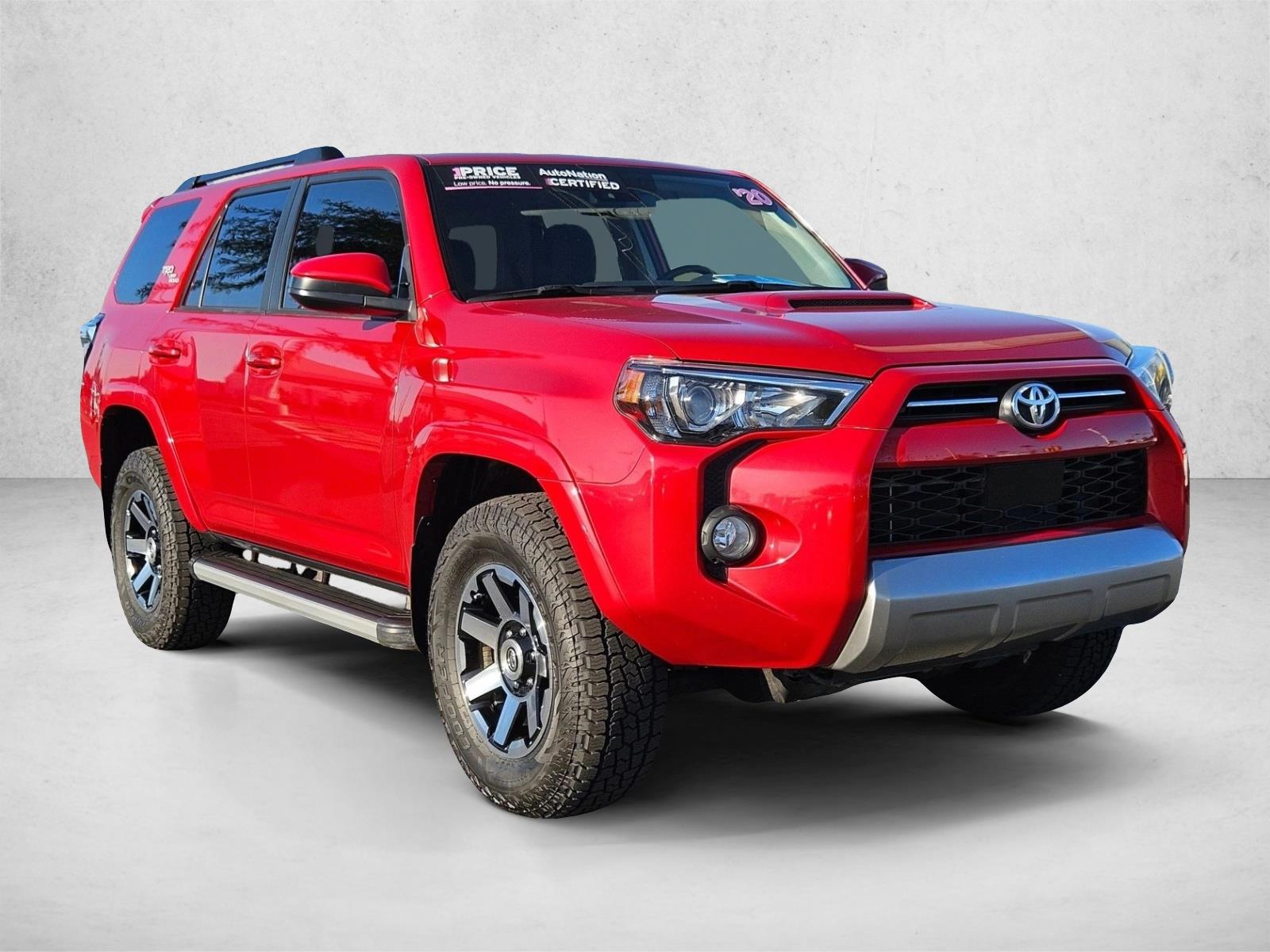 2020 Toyota 4Runner SR5 photo 3