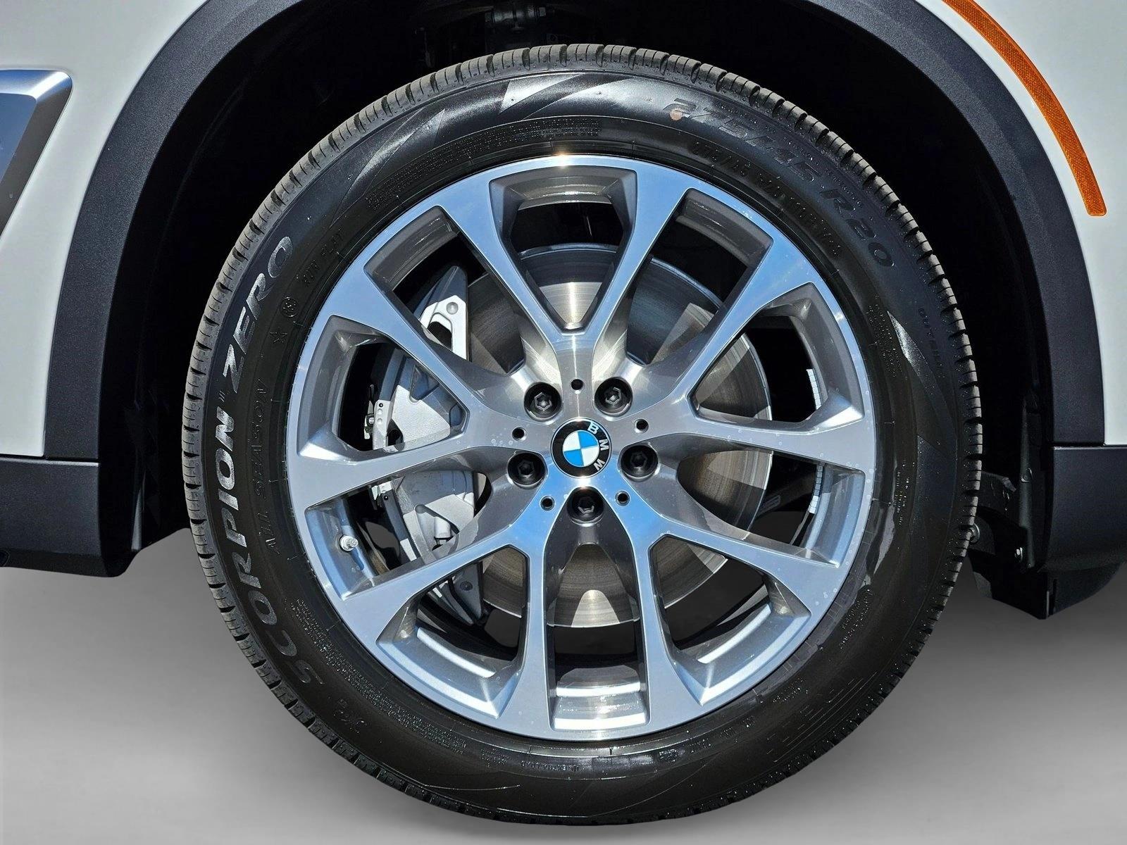 2026 BMW X5 50e - Photo 10