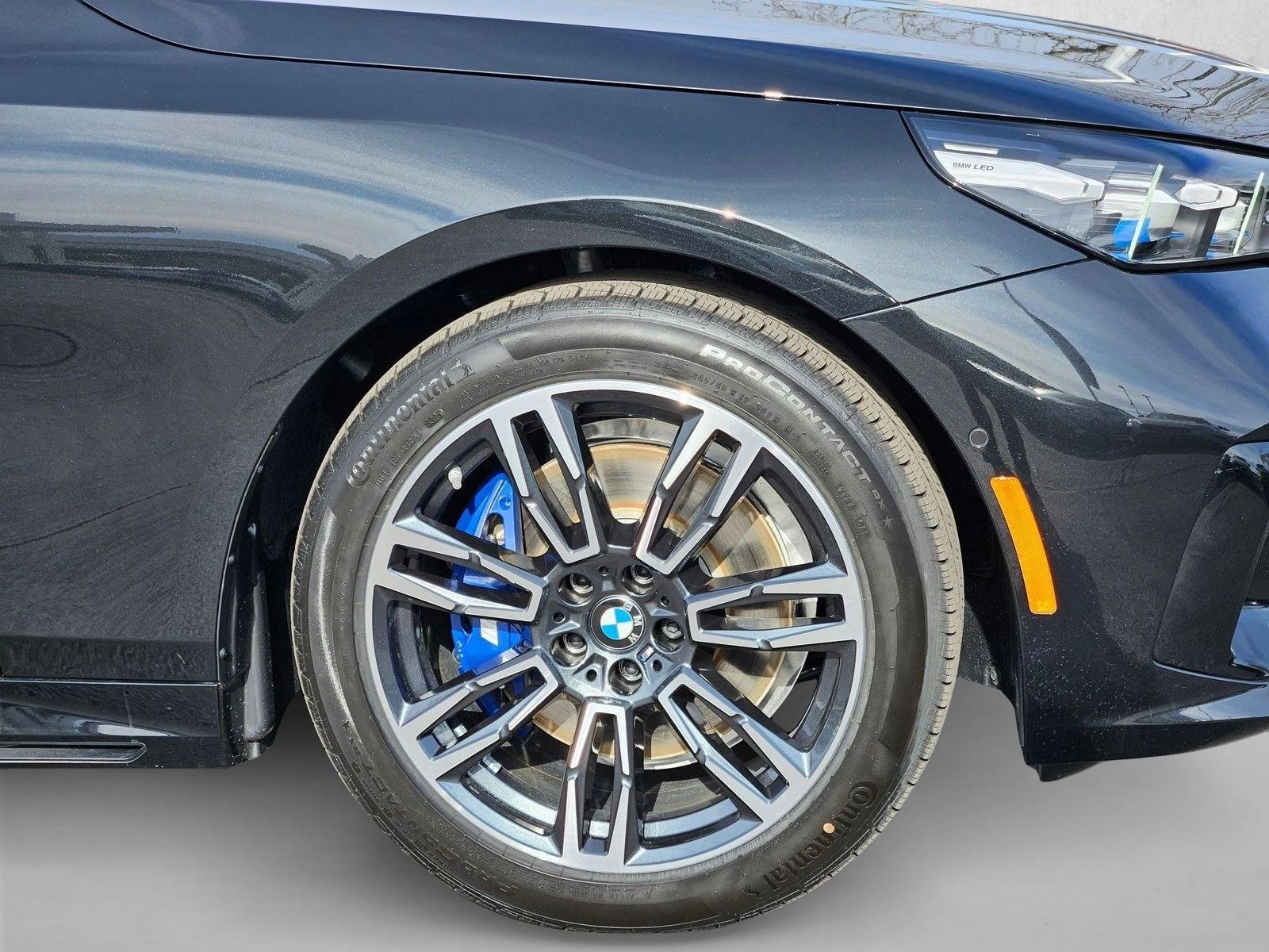2026 BMW 5 Series 530i - Photo 10