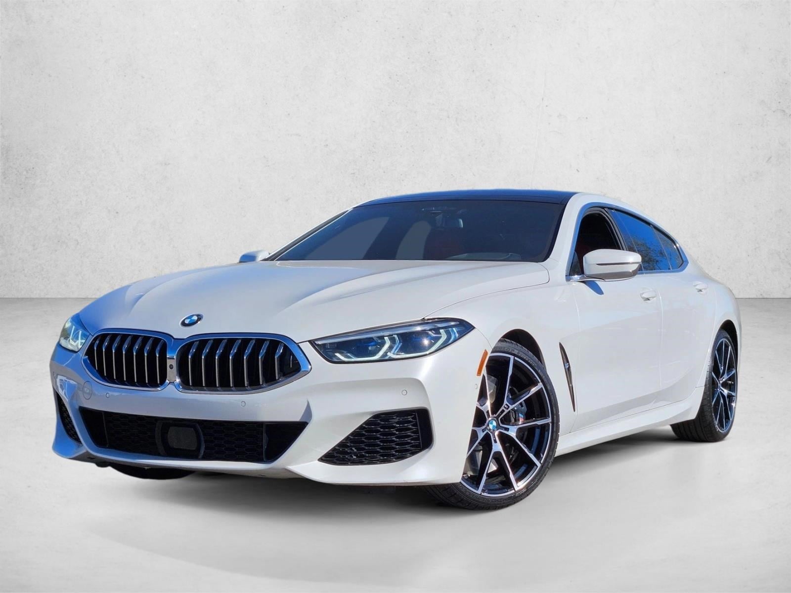 2022 BMW 8 Series M850i's photo