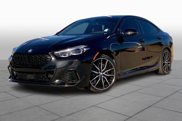 2022 BMW 2 Series M235i's photo