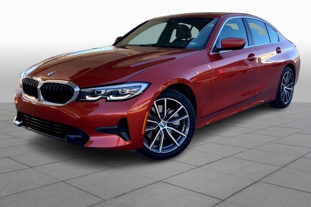 2022 BMW 3 Series 330i's photo