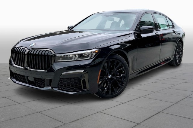 2022 BMW 7 Series 740i's photo