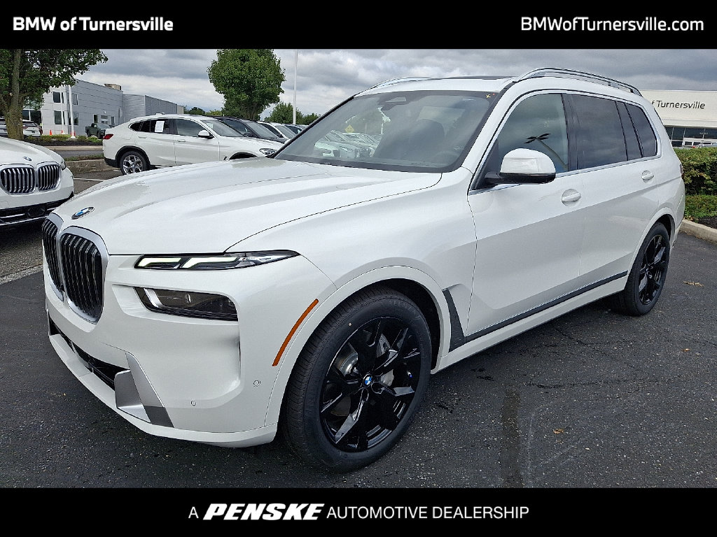 2027 BMW X7 40i