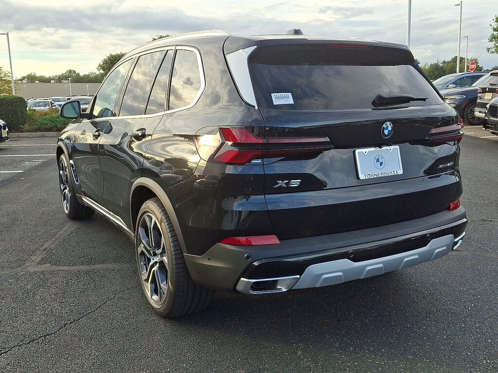 New 2026 BMW X5 xDrive40i SUV