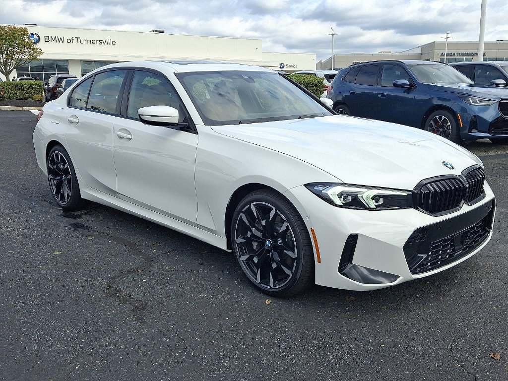 New 2026 BMW 330i xDrive Sedan