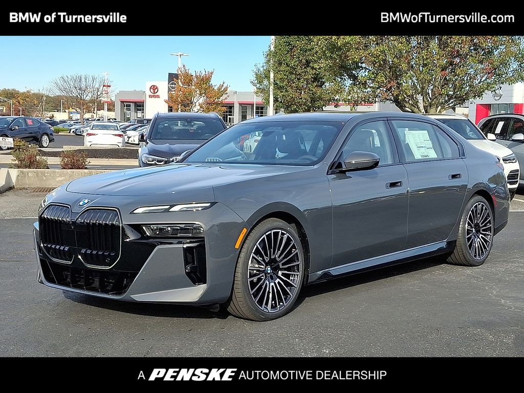 New 2026 BMW 760i xDrive Sedan
