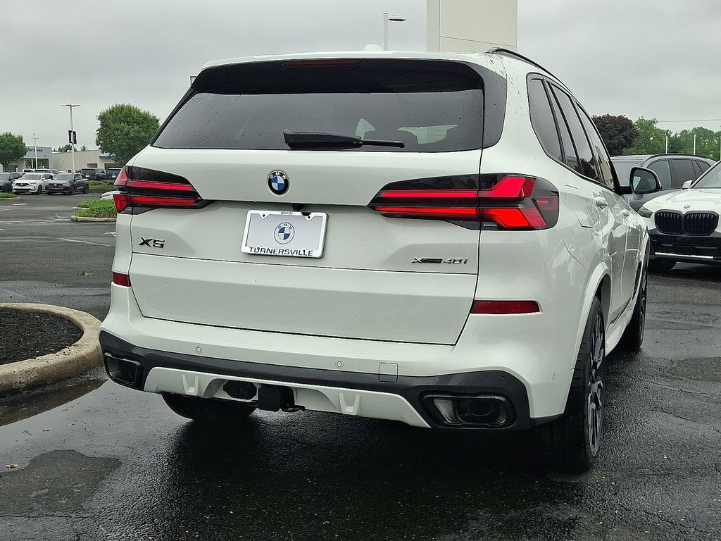 New 2026 BMW X5 xDrive40i SUV