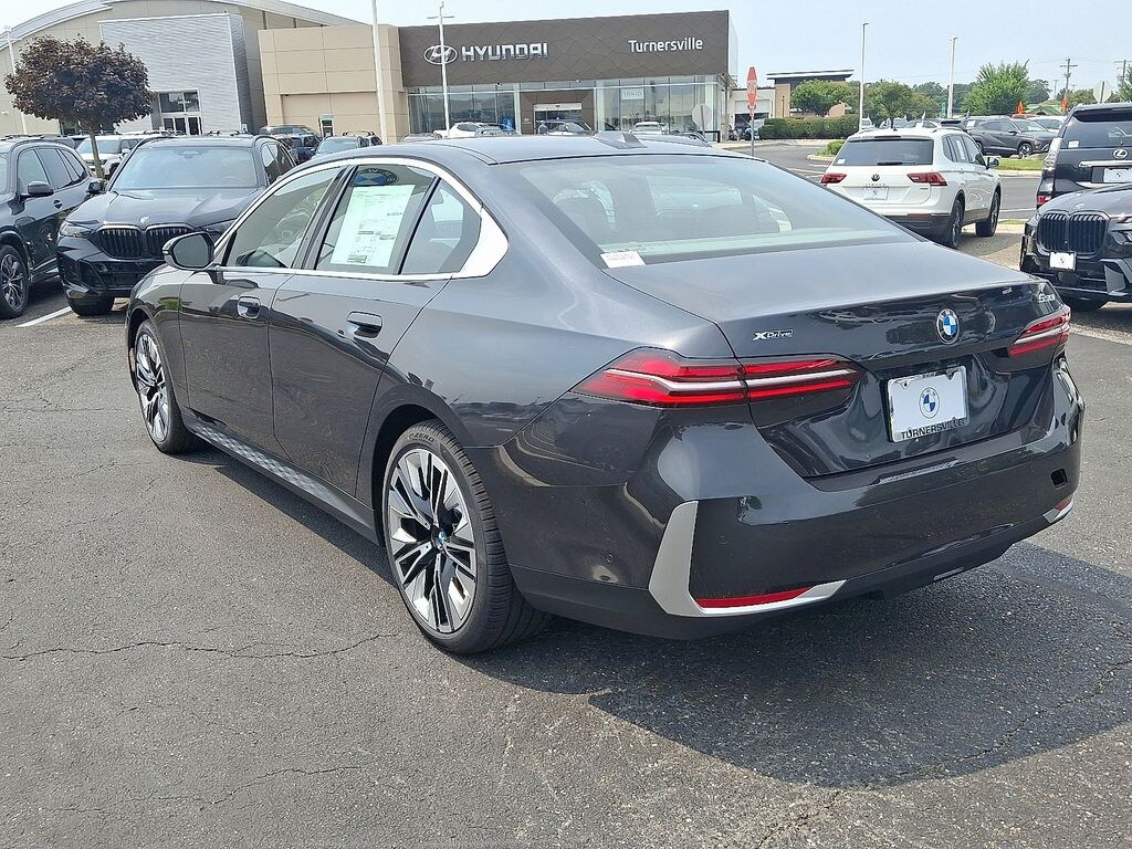 New 2027 BMW 530i xDrive Sedan