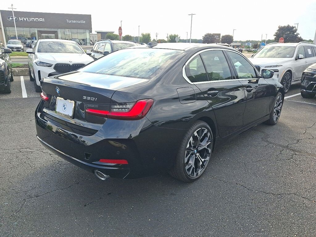 New 2026 BMW 330i xDrive Sedan