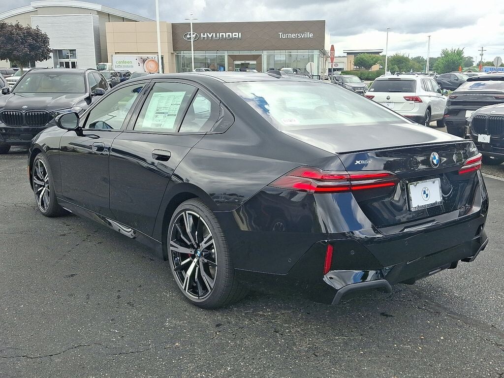 New 2027 BMW 540i xDrive Sedan