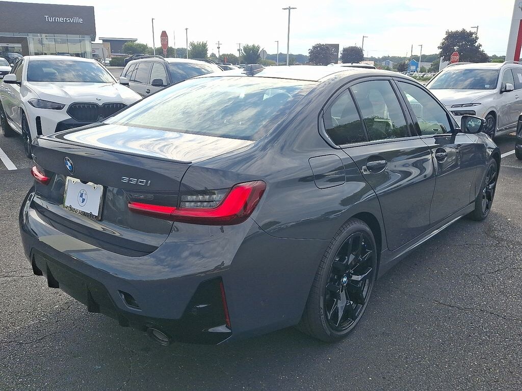 New 2026 BMW 330i xDrive Sedan