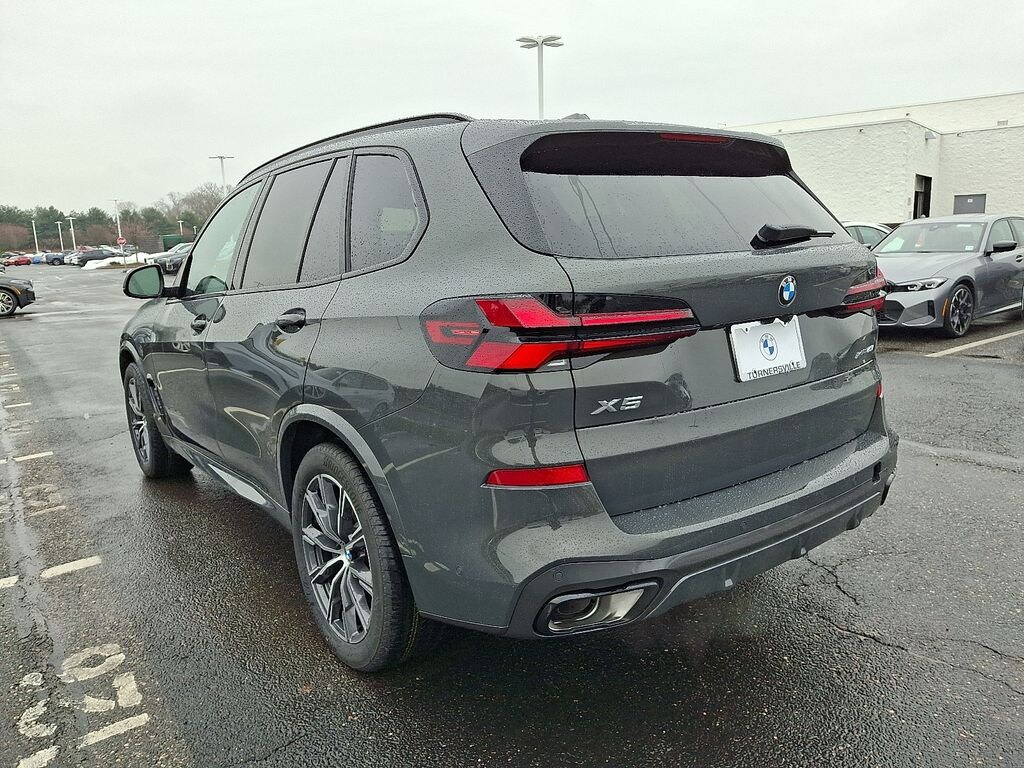 New 2026 BMW X5 xDrive40i SUV