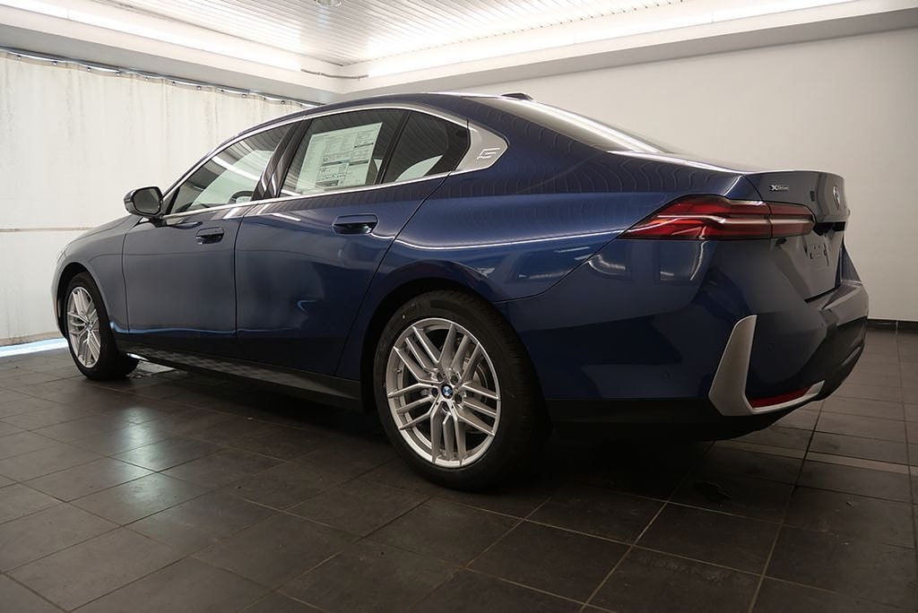 Certified 2025 BMW 530i xDrive Sedan