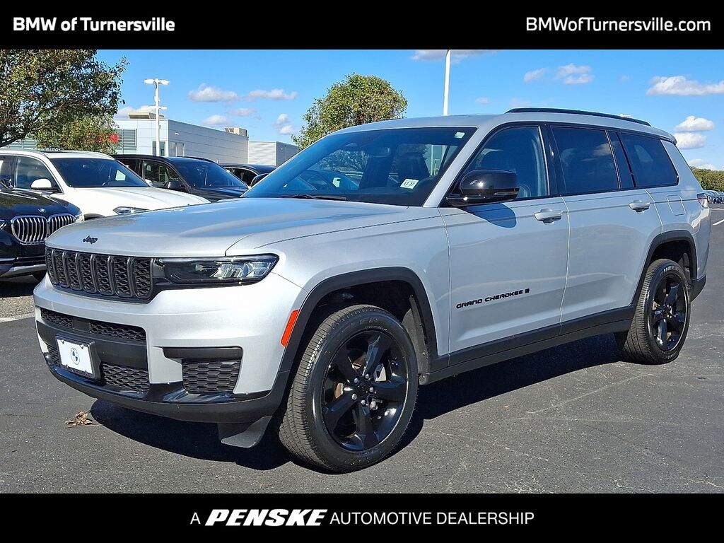 Used 2023 Jeep Grand Cherokee L Laredo SUV