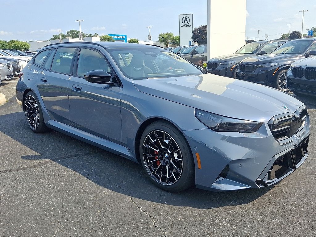 New 2027 BMW M5 Base Touring