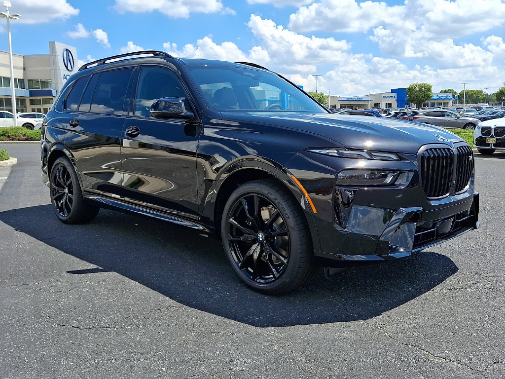 New 2027 BMW X7 M60i SUV