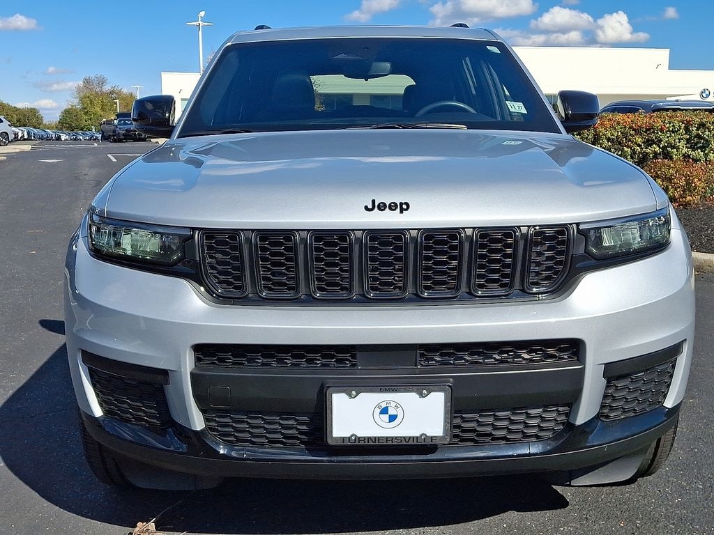 Used 2023 Jeep Grand Cherokee L Laredo SUV