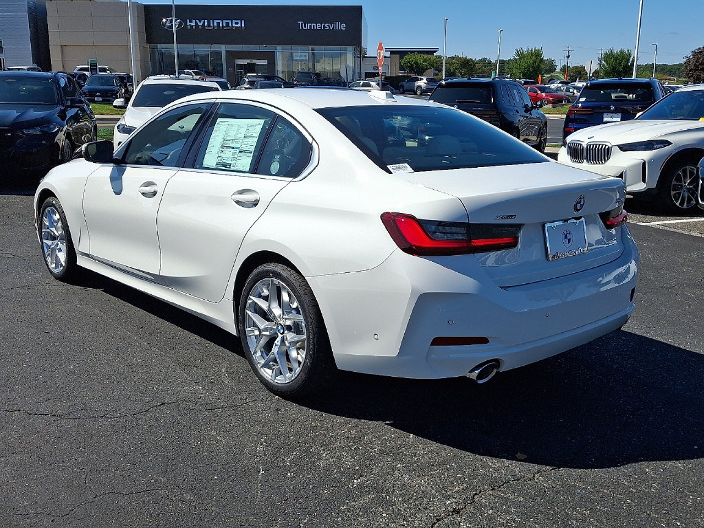 New 2026 BMW 330i xDrive Sedan