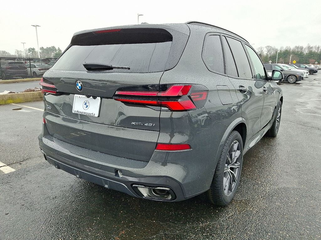 New 2026 BMW X5 xDrive40i SUV