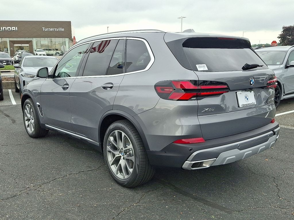 New 2026 BMW X5 xDrive40i SUV