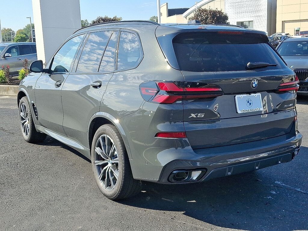 New 2026 BMW X5 xDrive40i SUV