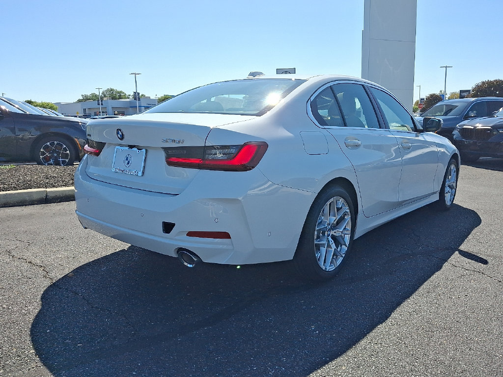 New 2026 BMW 330i xDrive Sedan