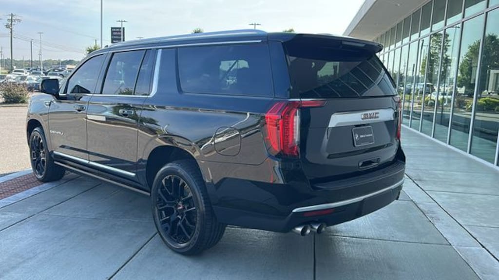 Used 2022 GMC Yukon XL Denali SUV